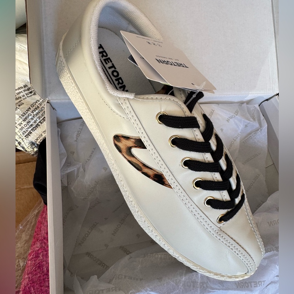 🎉LAST PIECE 🎉 TRETORN Nylite Sneakers